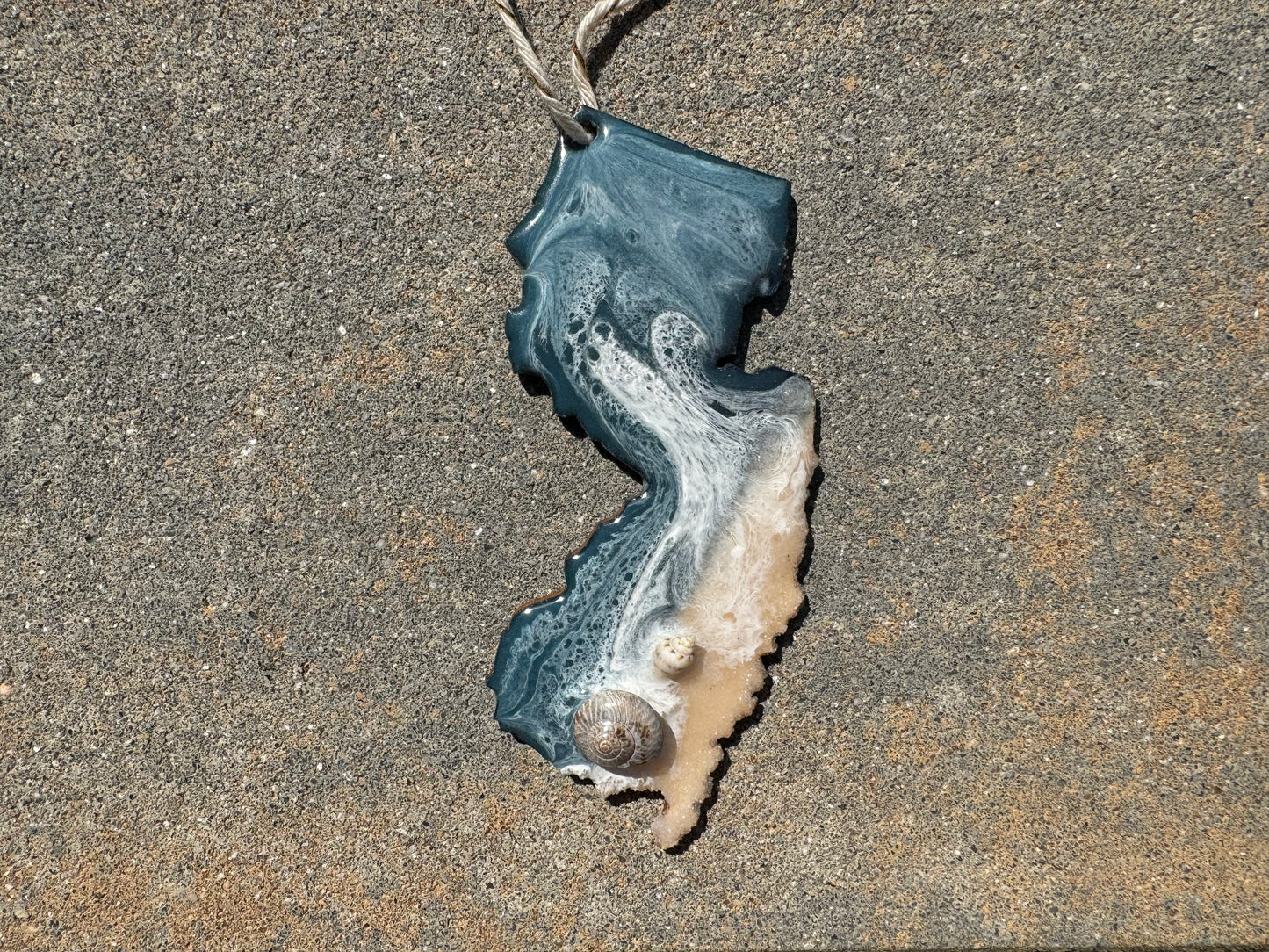 New Jersey Christmas Ornament Handmade Coastal Keepsake Perfect for NJ Lovers and Those Who’ve Moved Unique Holiday Gift New Jersey Souvenir State Pride Decor