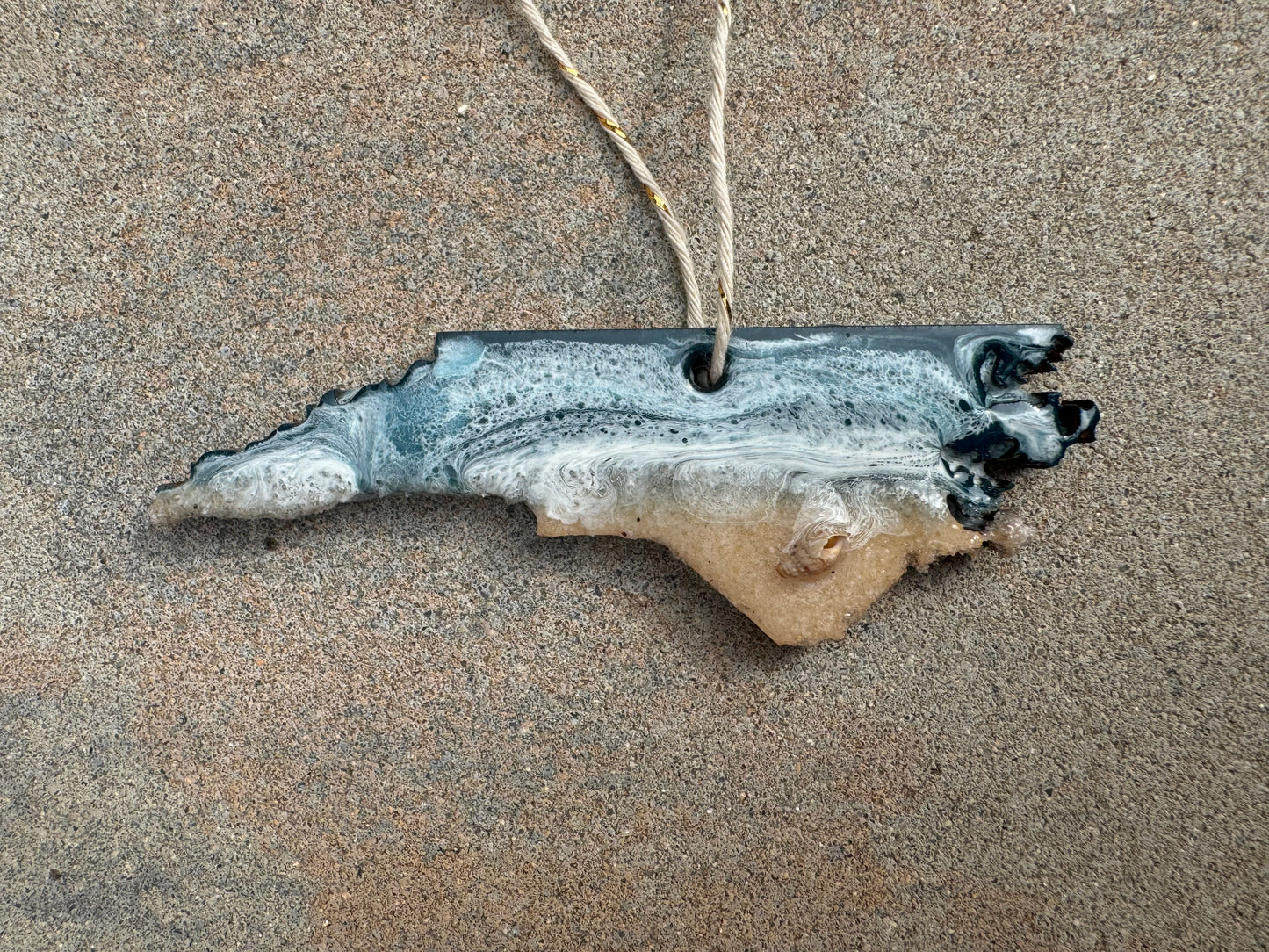 North Carolina Beach Ornament Outer Banks Wilmington Wrightsville Coastal Christmas Keepsake – Thoughtful Gift for Beach Lovers, New Homeowners, and North Carolina Natives